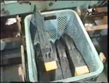 128話「プラスチック廃棄物製測量杭」の写真 4